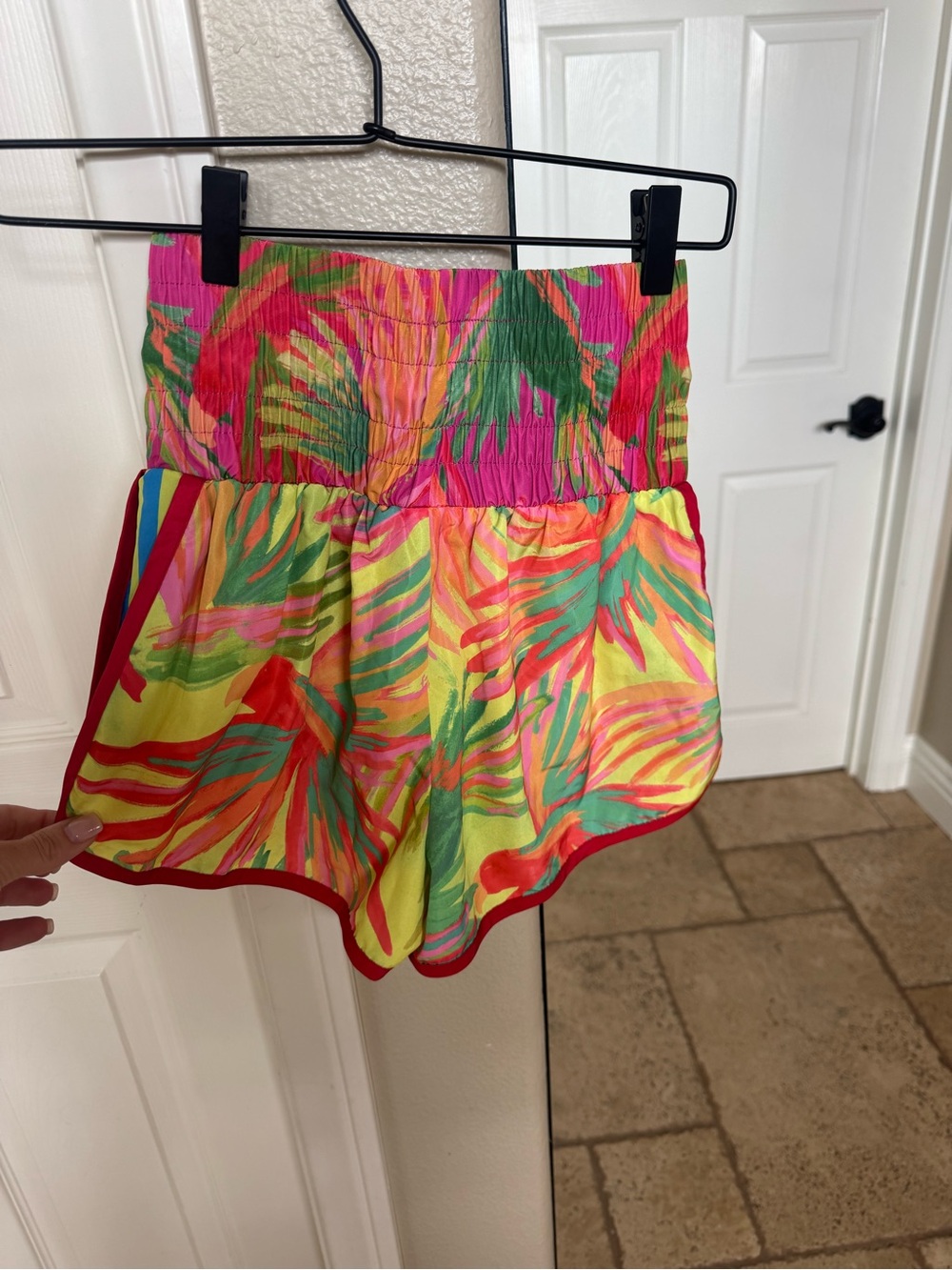 Farm Rio Women’s Tropical Print Elastic Waist Shorts in Multicolor - Picture 3 of 5